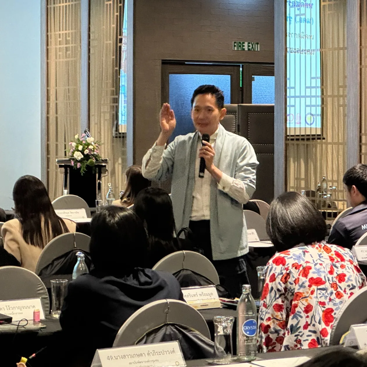 รศ.ดร.สมิทธิ์ บุญชุติมา บรรยายพิเศษหลักสูตรนักการคลังมืออาชีพ รุ่นที่ 15 — ภาพจากข่าวของศูนย์